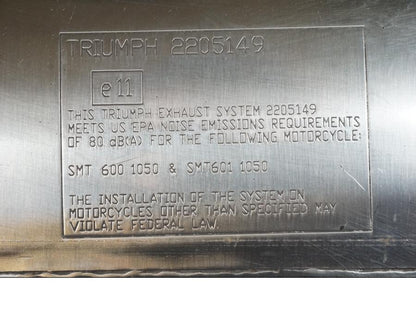 Extrabild2 på Ljuddämpare från en Triumph Sprint GT -2011 motorcykel.