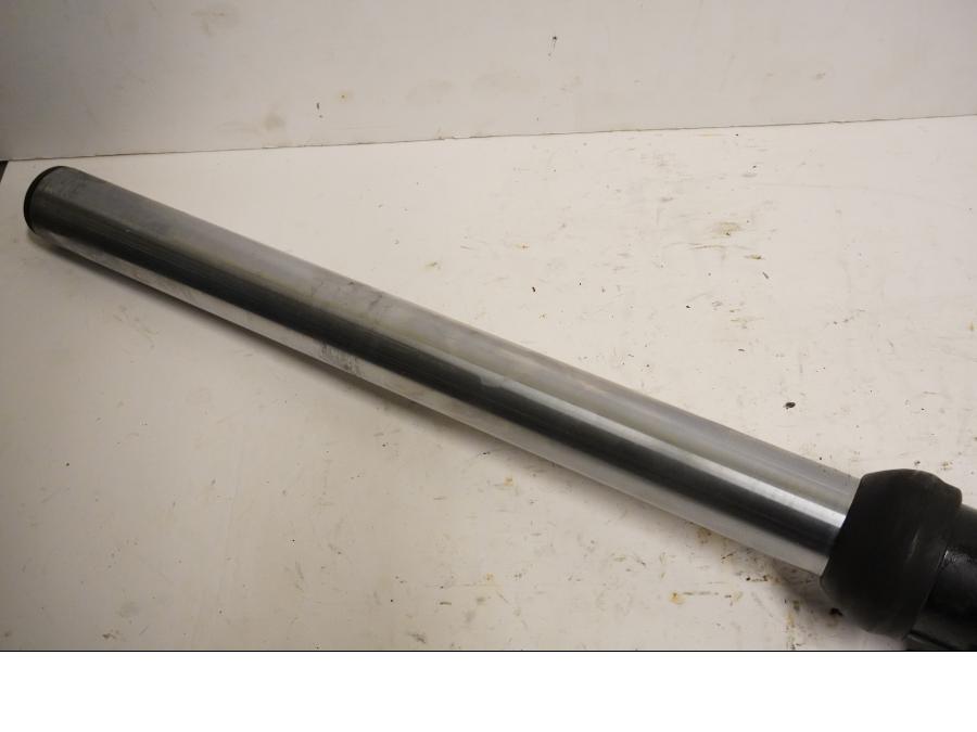 Höger sida på Gaffelben från en BMW K 75 -1991 motorcykel.