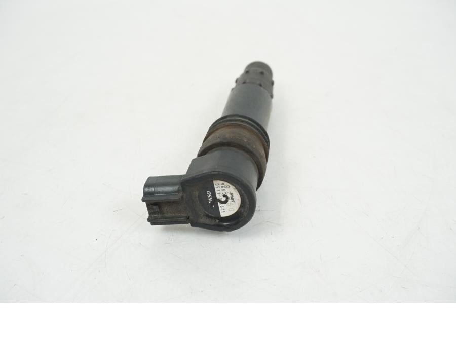 Vänster sida på Tändspole från en Suzuki GSX-R 750 -2001 motorcykel.