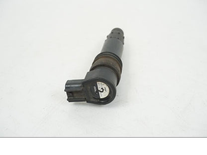 Vänster sida på Tändspole från en Suzuki GSX-R 750 -2001 motorcykel.