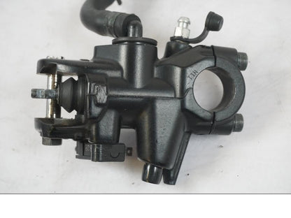 Extrabild1 på Kopplingshuvudcylinder från en Kawasaki ZZ-R 1400 -2009 motorcykel.