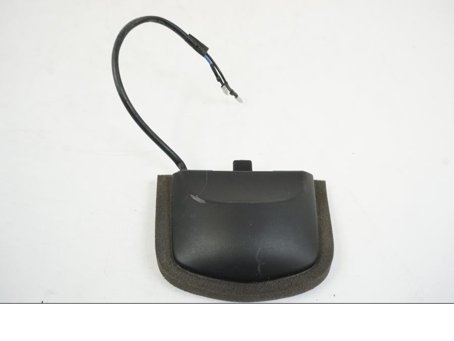 Framsidan på Skyltbelysning från en Yamaha XJR 1300 -2007 motorcykel.