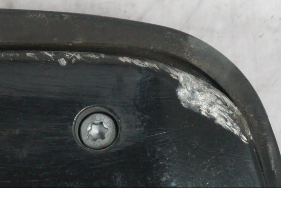 Snett nerifrån på Fotpinne från en BMW K 1600 GTL -2015 motorcykel.