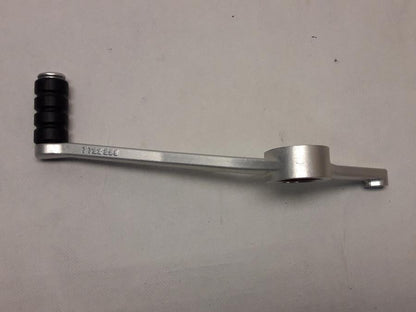 Framsidan på Växelpedal från en BMW S 1000 RR -2014 motorcykel.