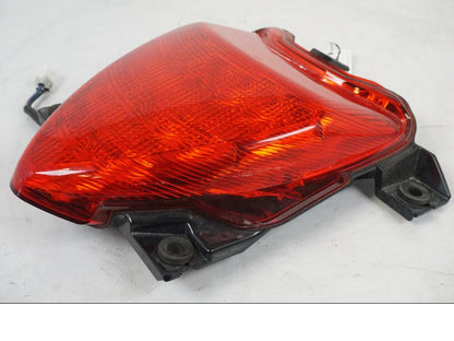 Snett nerifrån på Baklampa från en Suzuki VZR 1800 -2009 motorcykel.