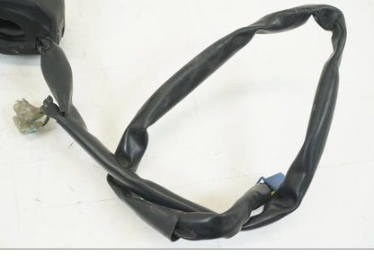 Extrabild1 på Styrelreglage från en Yamaha YZF 1000 R1 -2004 motorcykel.