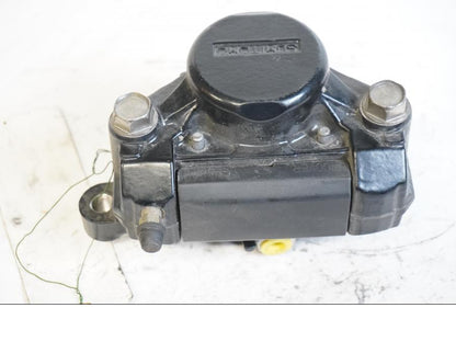 Baksidan på Bromsok från en Yamaha XVS 1100 -2001 motorcykel.