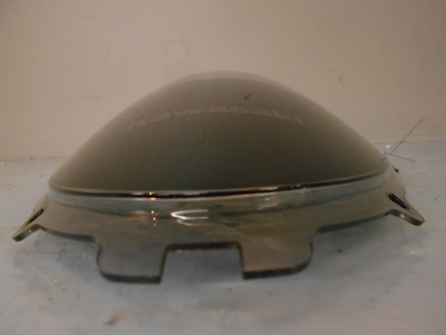 Höger sida på Vindruta från en Kawasaki ZZ-R 1400 -2013 motorcykel.