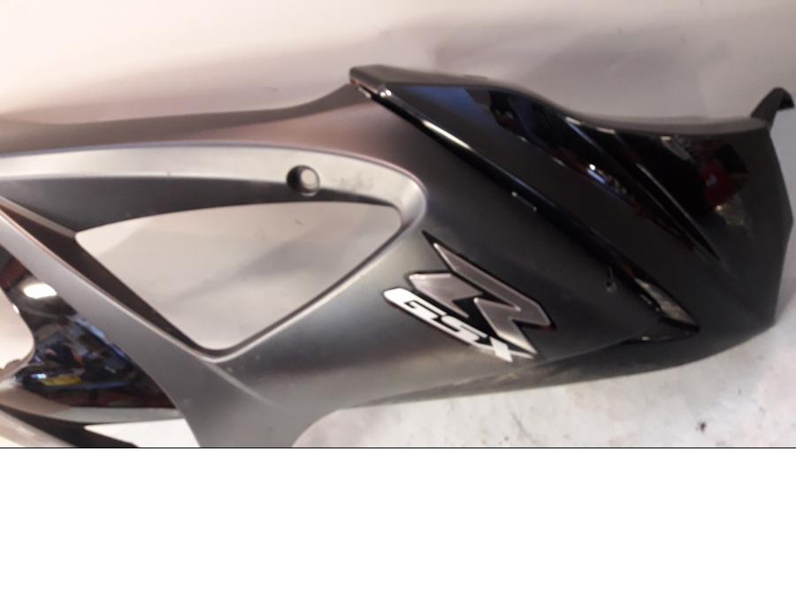 Vänster sida på Sidkåpa från en Suzuki GSX-R 1000 -2008 motorcykel.