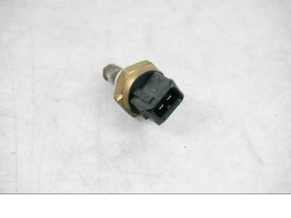 Baksidan på Vattenkylgivare från en BMW F 800 GS -2009 motorcykel.