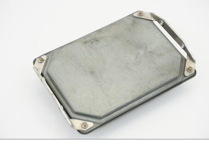 Snett uppifrån på CDI / ECU från en BMW R 1150 R -2002 motorcykel.