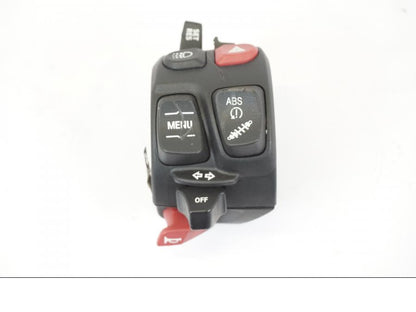 Framsidan på Styrelreglage från en BMW R 1250 GS -2019 motorcykel.