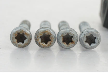 Baksidan på Gaffelbensskydd från en Husqvarna 701 SUPERMOTO ABS -2016 motorcykel.