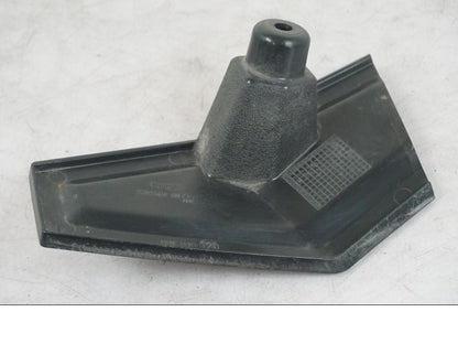 Höger sida på Strålkastarkåpa från en Triumph Tiger Explorer -2013 motorcykel.