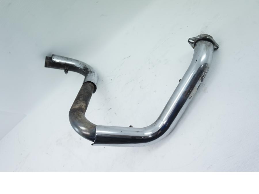 Framsidan på Grenrör från en Kawasaki VN 1500 Classic Tourer -2001 motorcykel.