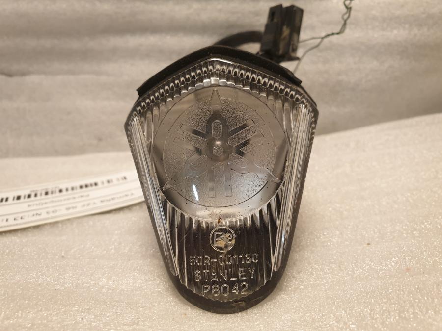 Framsidan på Parkeringsljus från en Yamaha YZF R6 -2006 motorcykel.