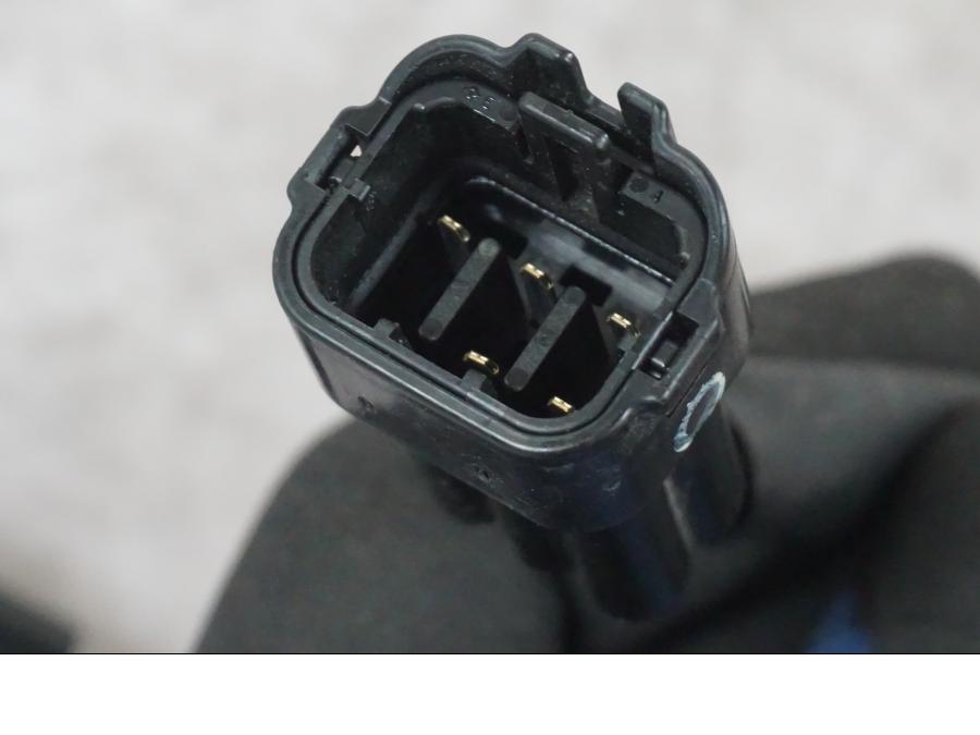 Vänster sida på Kablage från en Kawasaki ZX-6R -2006 motorcykel.