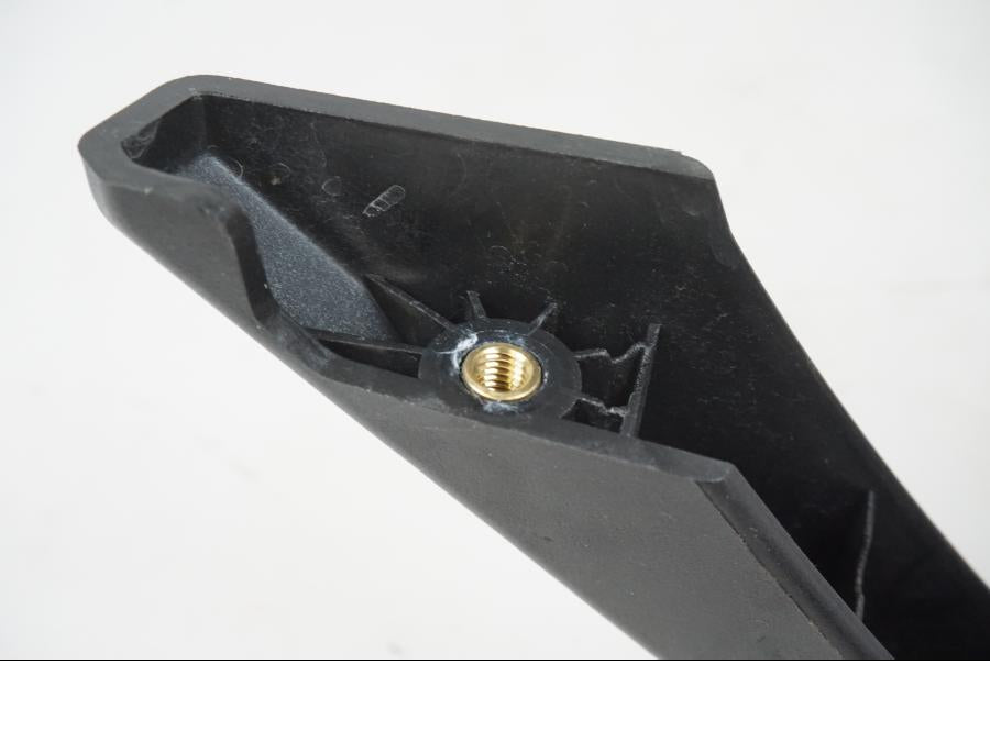 Snett uppifrån på Passagerarhandtag från en H-D Adventure Pan America Special RA1250S -2021 motorcykel.