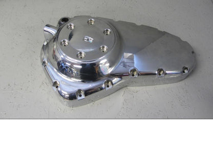 Baksidan på Motorkåpa från en Triumph Thunderbird 1600 -2011 motorcykel.