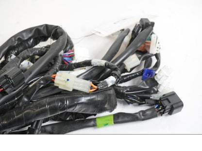 Snett uppifrån på Kabelstam från en Yamaha MT-01 -2009 motorcykel.