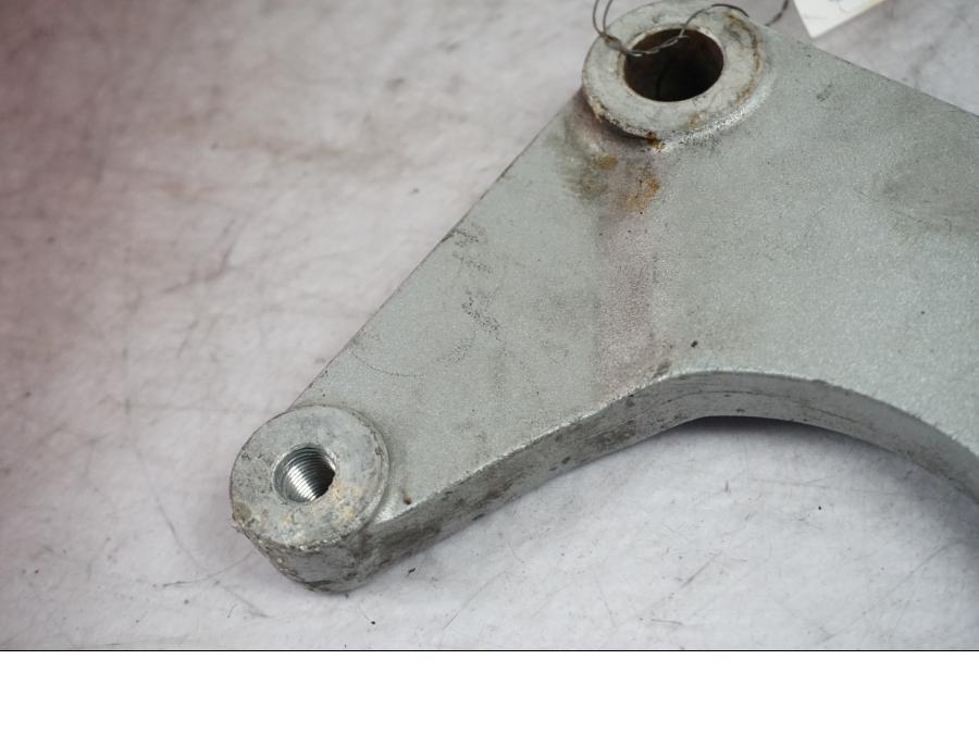 Höger sida på Bromsoksfäste från en Kawasaki VN 1500 Classic Tourer -2000 motorcykel.