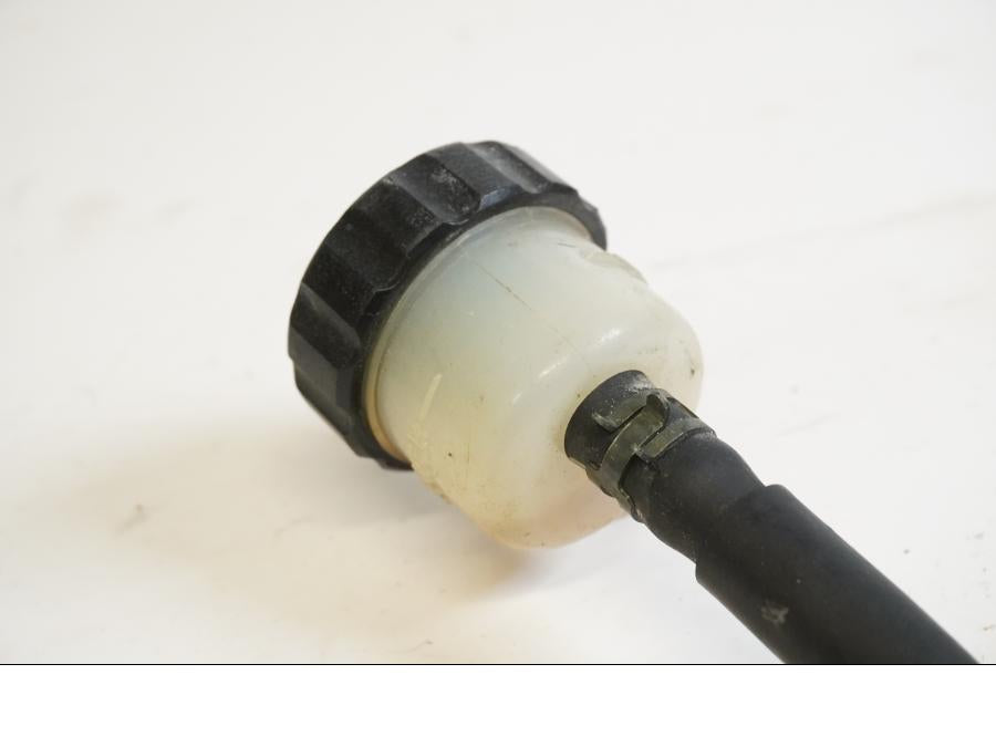 Höger sida på Bromshuvudcylinder från en Yamaha YZF R6 -2000 motorcykel.