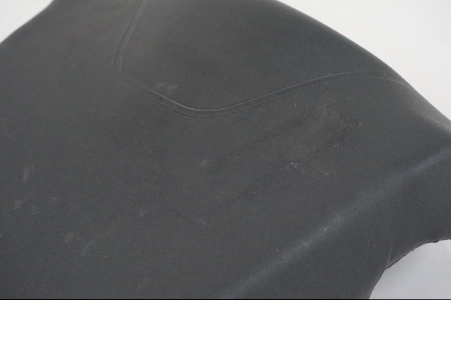 Snett uppifrån på Sadel från en Aprilia RS 125 -2008 motorcykel.