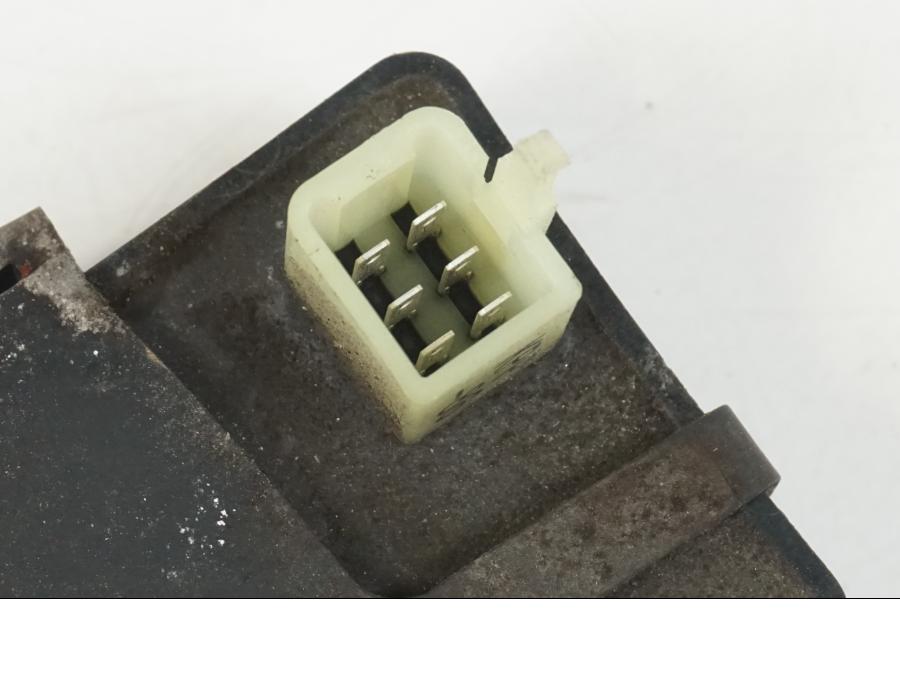 Extrabild2 på CDI / ECU från en Honda CBR 125 R -2006 motorcykel.