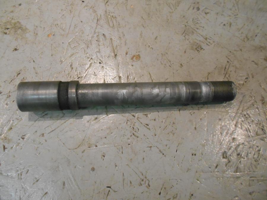 Framsidan på Axel från en BMW K 1300 R -2009 motorcykel.