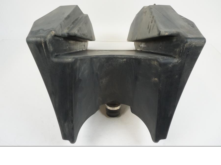 Extrabild2 på Bensintank från en AJP PR7 -2021 motorcykel.