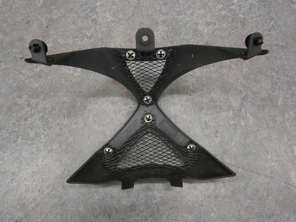 Baksidan på Ljuddämpardekor från en Suzuki GSX 1300 BK -2008 motorcykel.