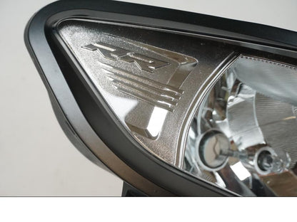 Snett uppifrån på Strålkastare från en BMW S 1000 RR -2016 motorcykel.