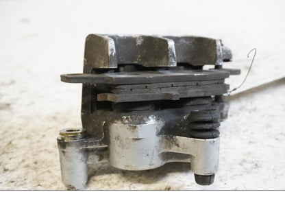 Höger sida på Bromsok från en Suzuki VL 800 -2004 motorcykel.