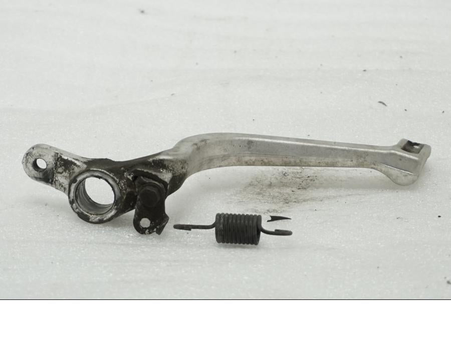 Baksidan på Bromspedal från en Suzuki GSX 1300 BK -2008 motorcykel.