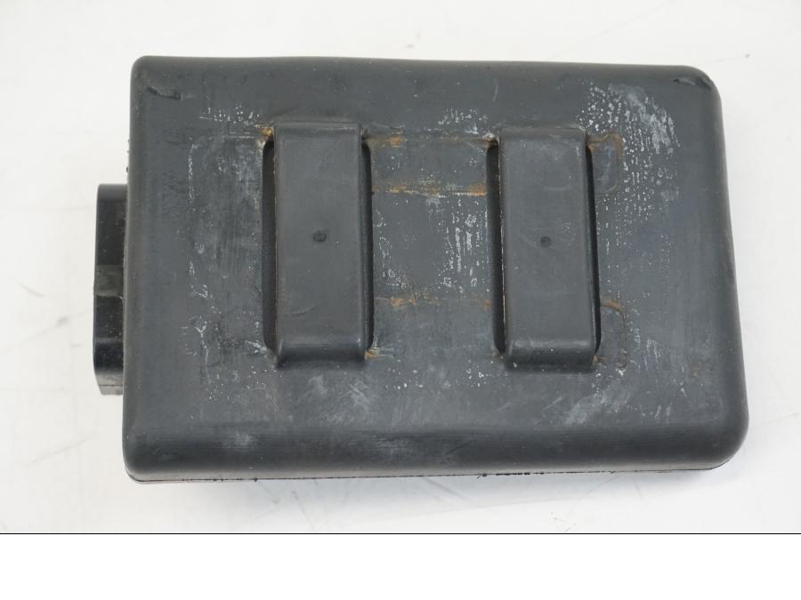 Snett uppifrån på CDI / ECU från en Ducati Hyperstrada -2013 motorcykel.