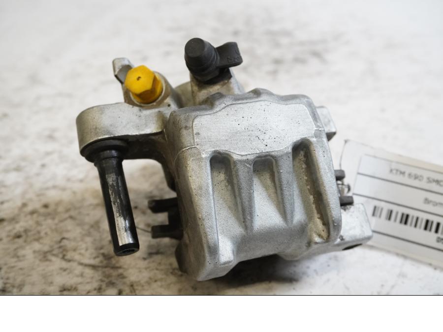 Baksidan på Bromsok från en KTM 690 SMC -2008 motorcykel.