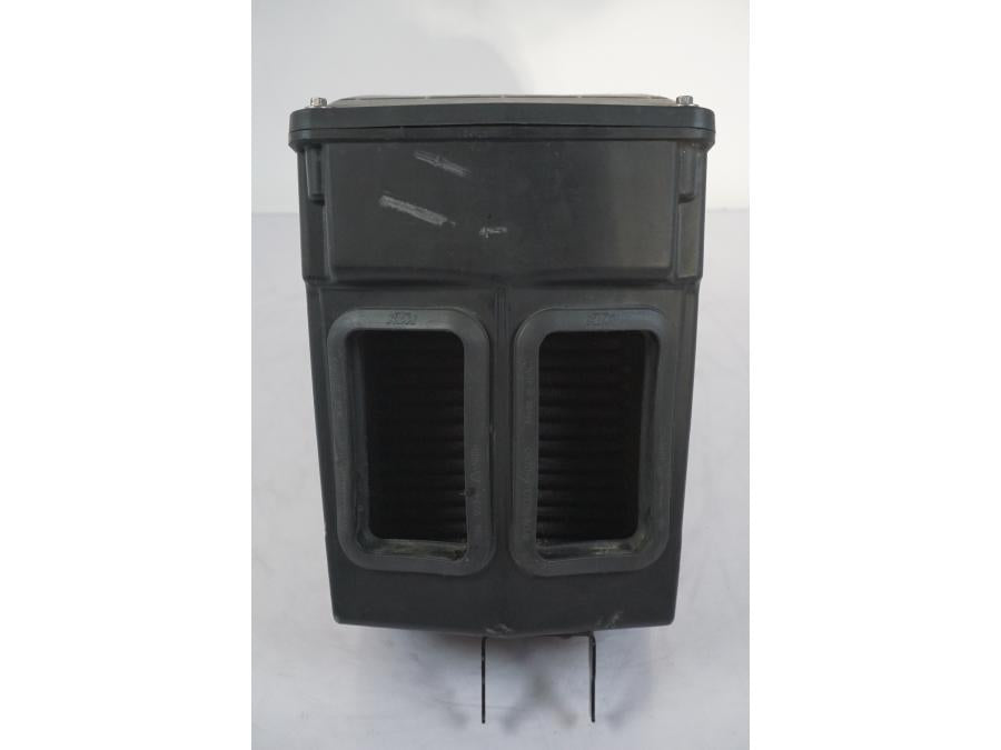 Baksidan på Luftburk från en KTM 1290 Super Duke R -2018 motorcykel.