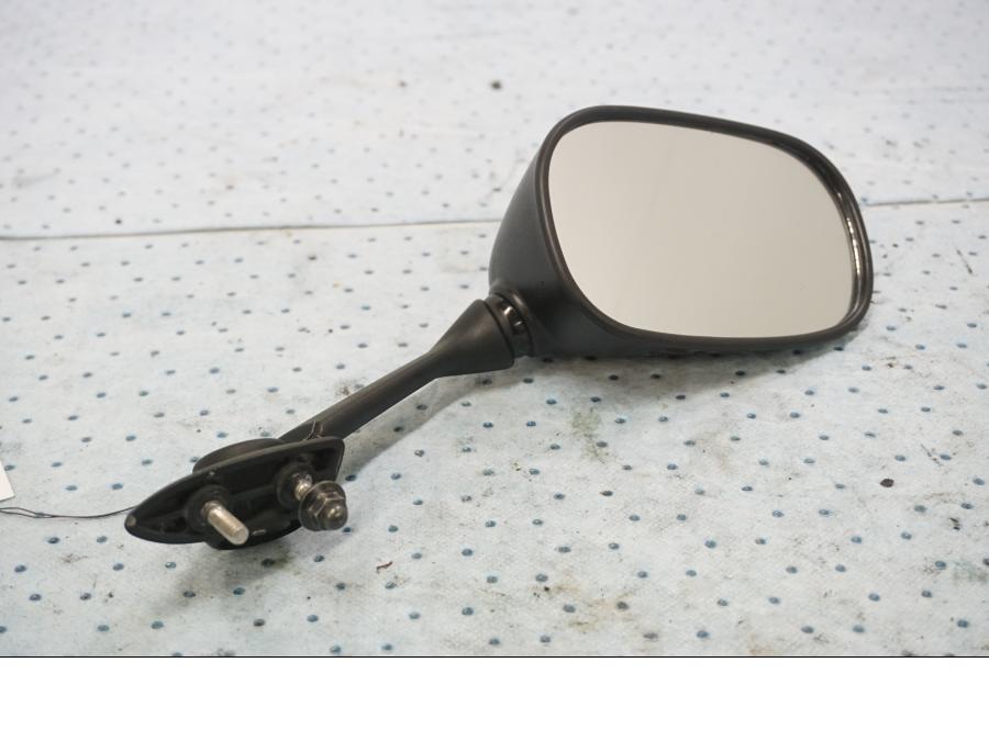 Höger sida på Backspegel från en Yamaha YZF 1000 R1 -2010 motorcykel.