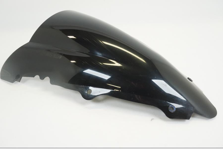 Baksidan på Vindruta från en Yamaha YZF R6 -2006 motorcykel.