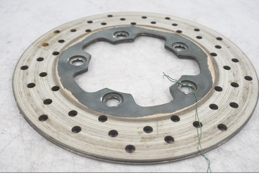 Höger sida på Bromsskiva från en Suzuki GSX-R 600 -2001 motorcykel.