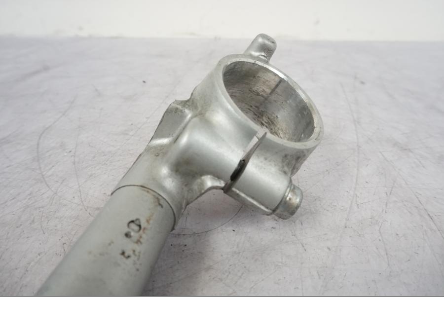 Extrabild1 på Styre från en Honda VTR 1000 F -1997 motorcykel.