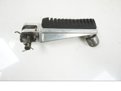 Baksidan på Fotpinne från en Yamaha BT 1100 -2003 motorcykel.