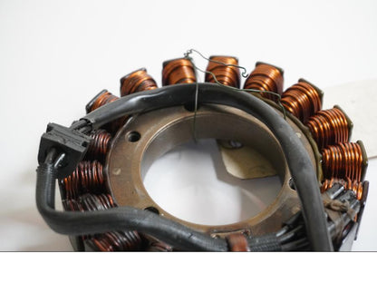 Baksidan på Generator från en Triumph TT 600 -2001 motorcykel.