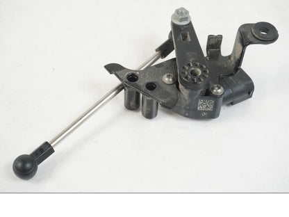 Snett nerifrån på Nivåsensor från en BMW R 1250 GS -2021 motorcykel.