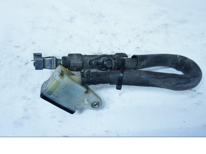 Baksidan på Bromshuvudcylinder från en Honda VFR 750 -1992 motorcykel.