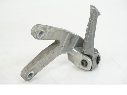 Extrabild2 på Fotpinnefäste från en Yamaha FZR 1000 -1990 motorcykel.