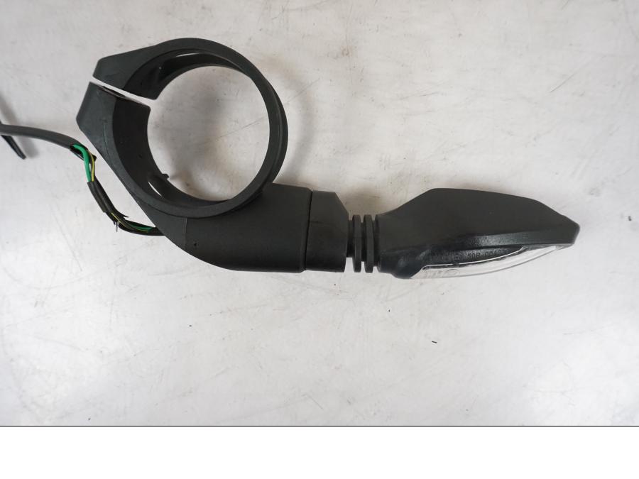 Höger sida på Blinkers LED från en KTM 1290 Super Duke R -2021 motorcykel.