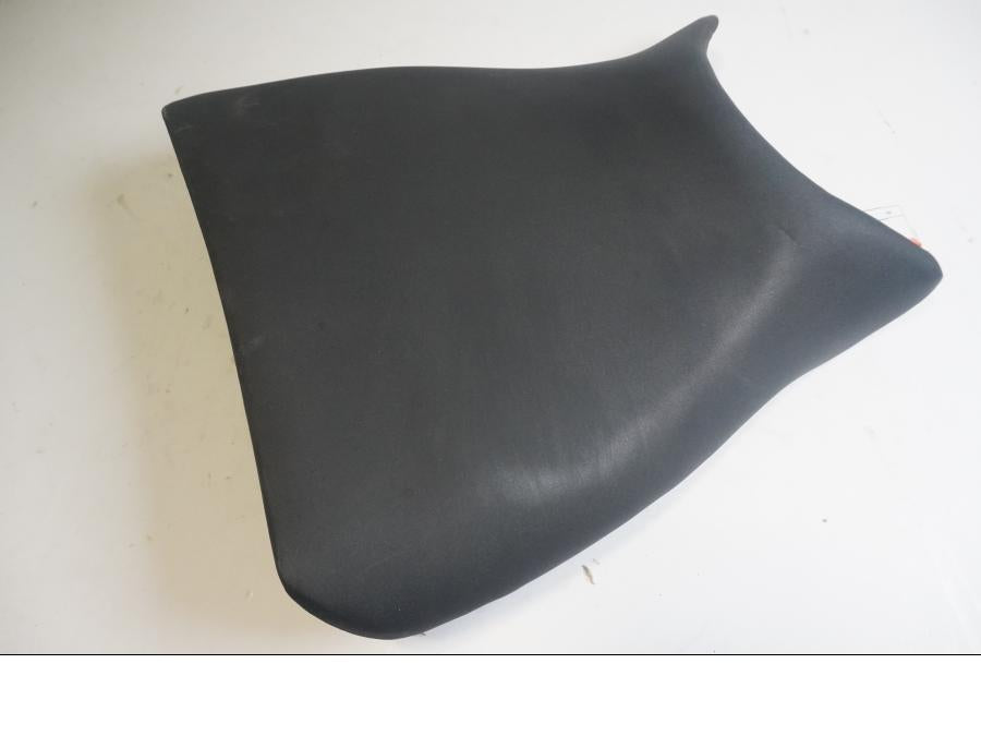 Framsidan på Sadel från en Kawasaki ZXR 750 -1993 motorcykel.