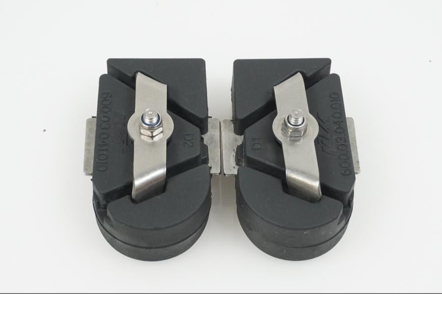 Vänster sida på Fotpinne från en KTM 790 Adventure -2019 motorcykel.