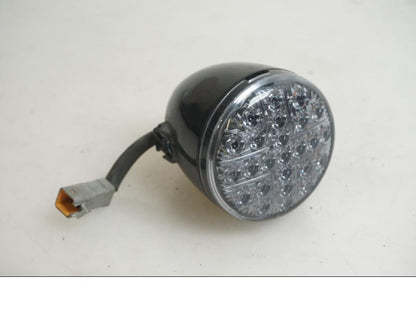 Framsidan på Blinkers LED från en Indian Chieftain Dark Horse -2019 motorcykel.